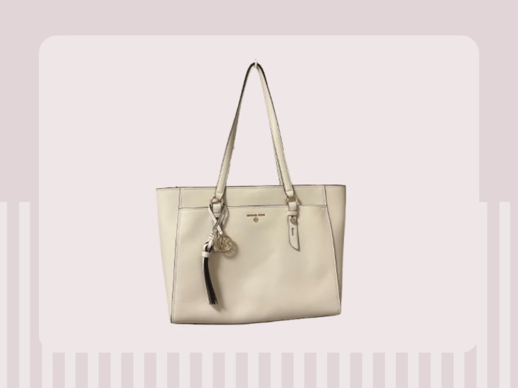 通学バッグ MICHAEL KORS トートバッグの写真