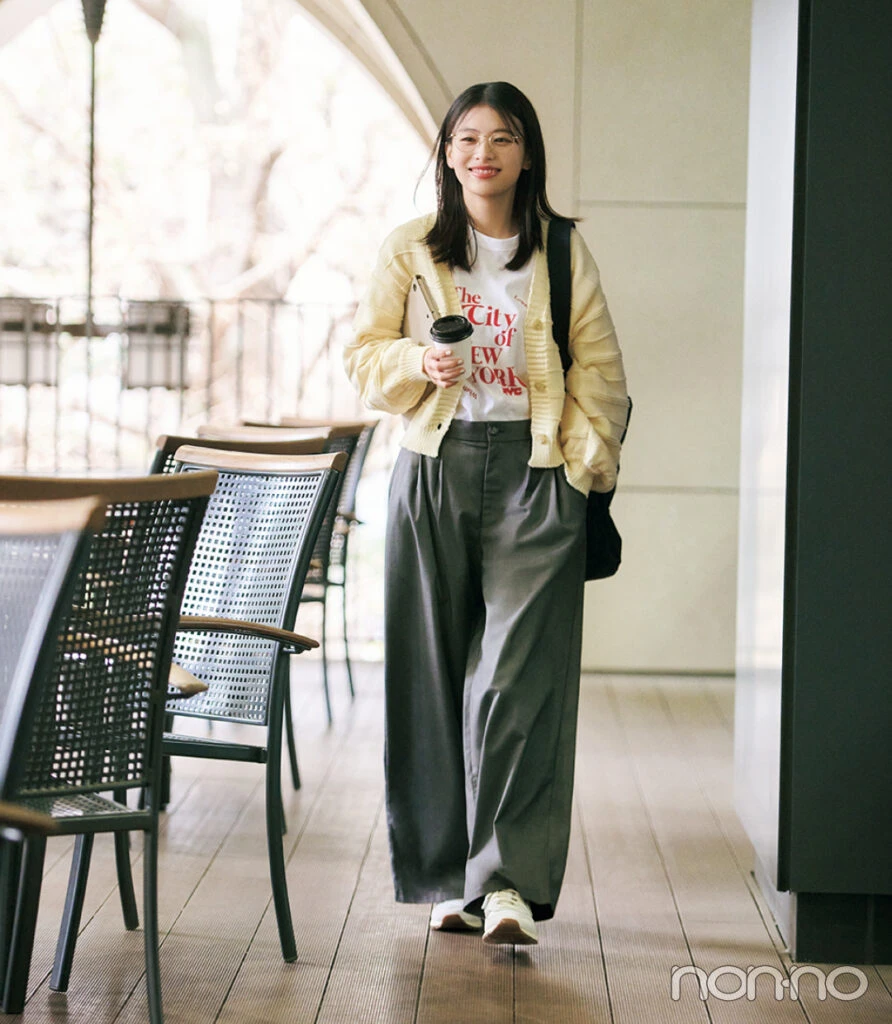 出口夏希の大学生の春コーデ3