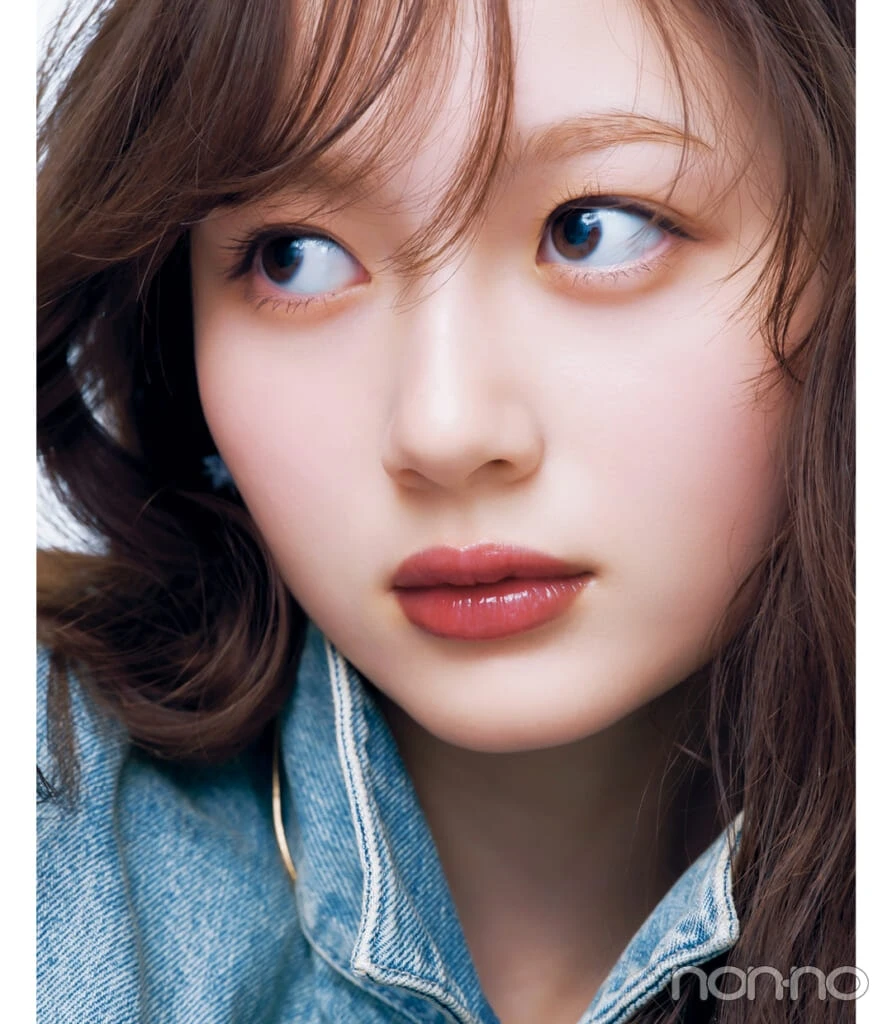 加藤栞がつける秋のジューシーカシスリップ