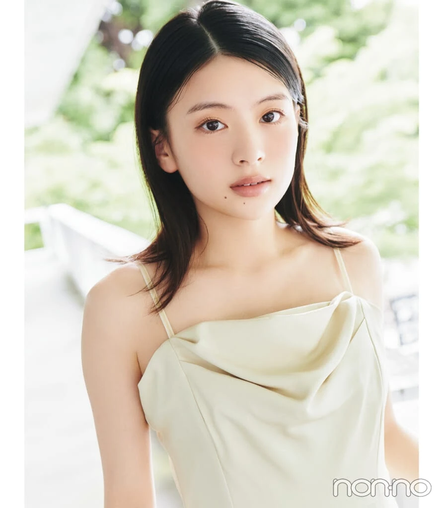 出口夏希「ルックバック」インタビューモデルカット1