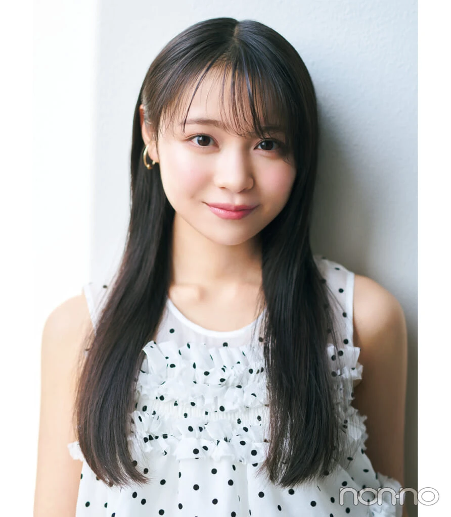 林芽亜里の美容のきほん湿気に負けないストレートヘアの基本モデルカット2