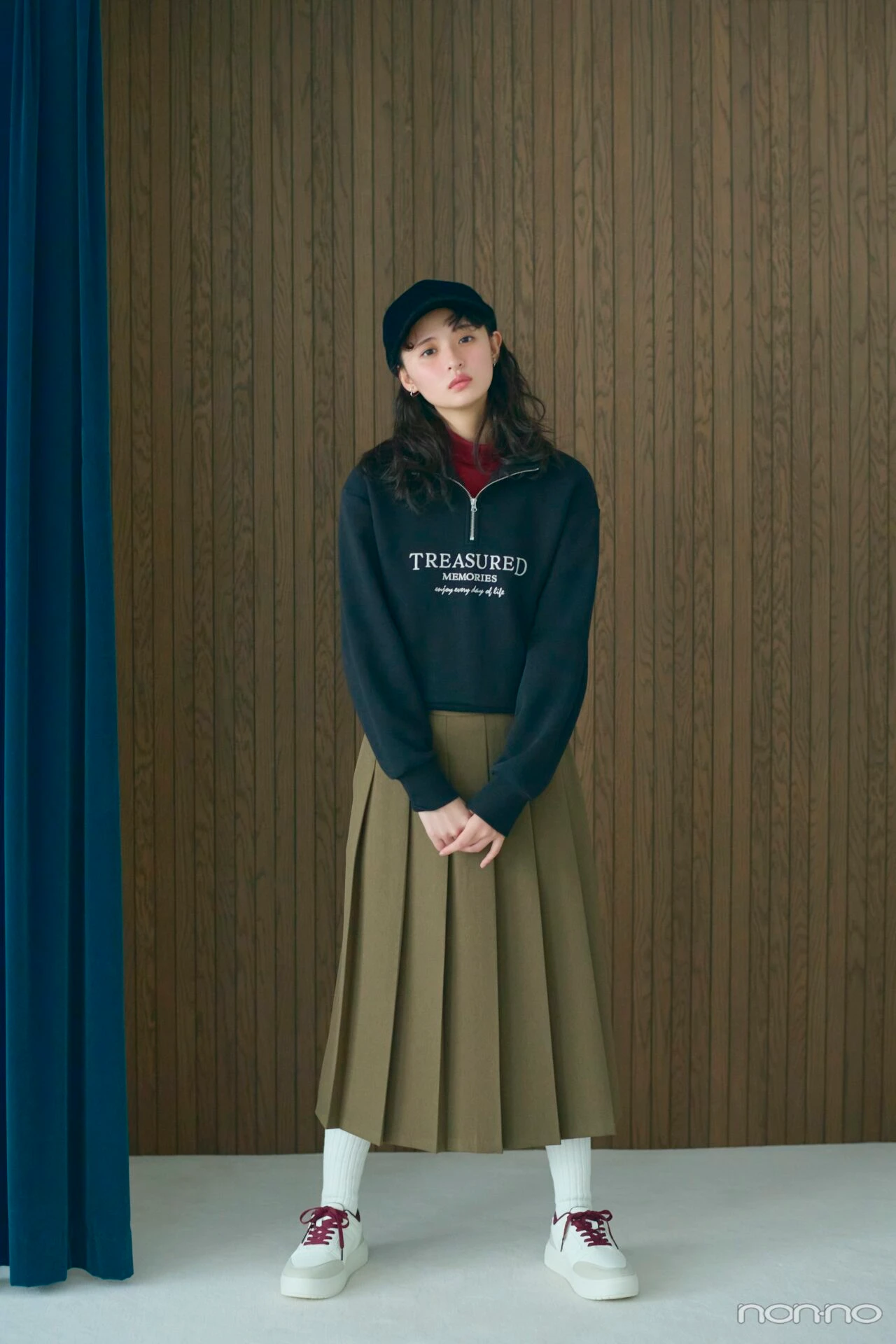 遠藤さくら×GUのプリーツスカートを使ったスクールガールコーデ