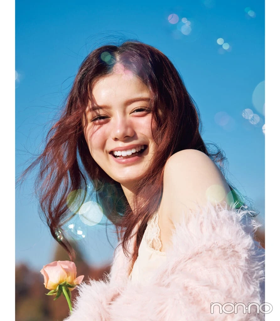 紺野彩夏の2月にチークモデルカット4-1