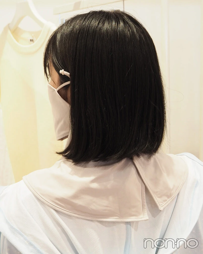 ユニクロのUVカットフェイスカバー着用した際の後ろ姿