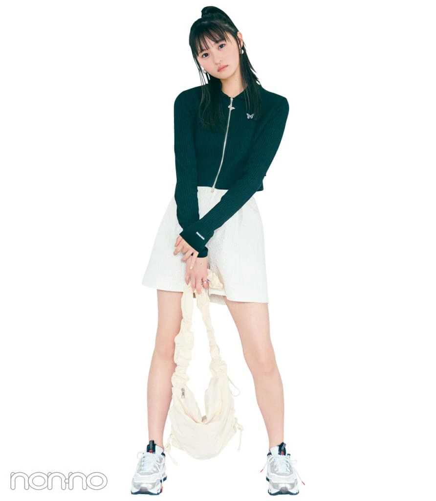 遠藤さくらの2024真夏のトレンドコーデ方程式モデルカット