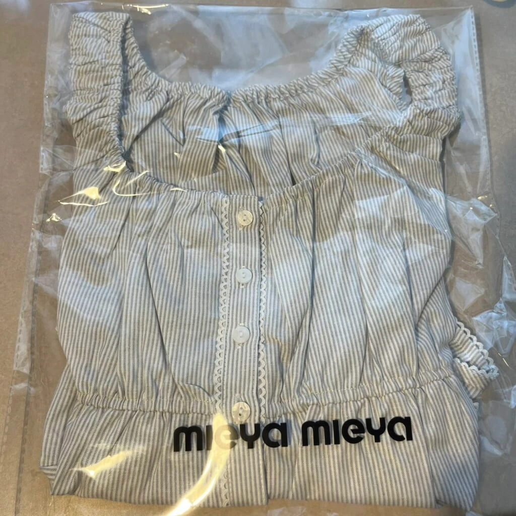 PEPLUM TANK TOP -STRIPE-の開封前の写真。