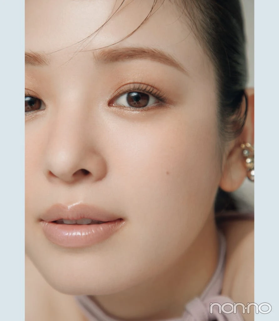 横田真悠の［2025下半期］20歳からの神コスメ大賞モデルカット7-1