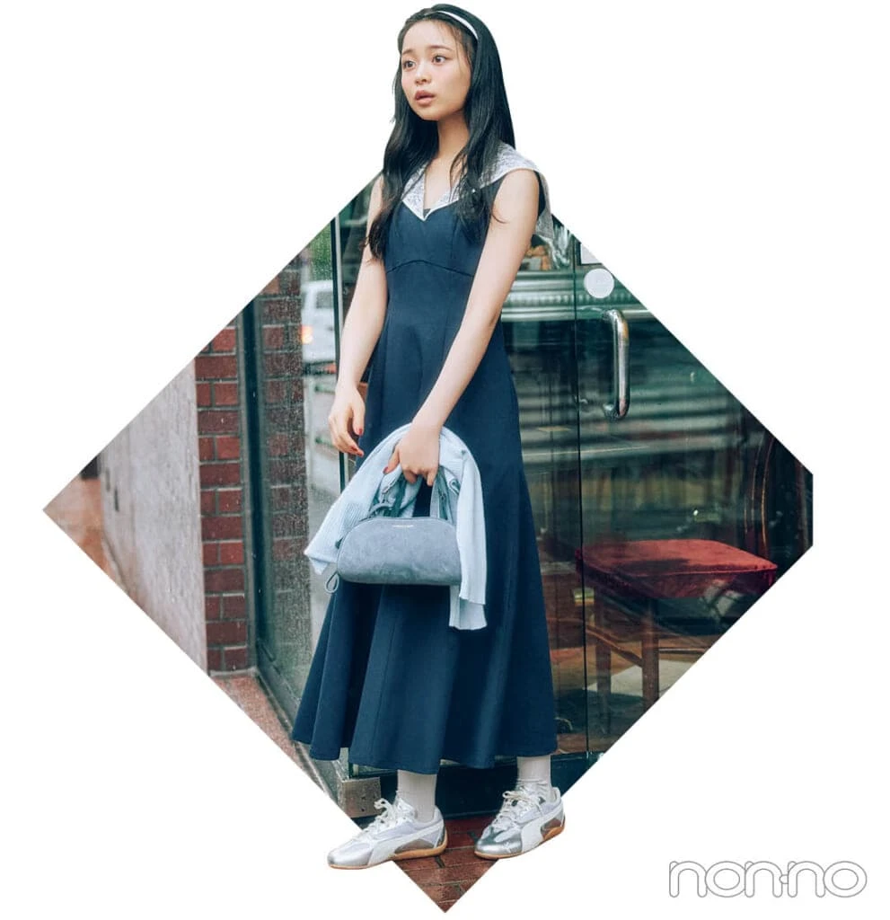 林芽亜里の9月の白衿つきワンピコーデ