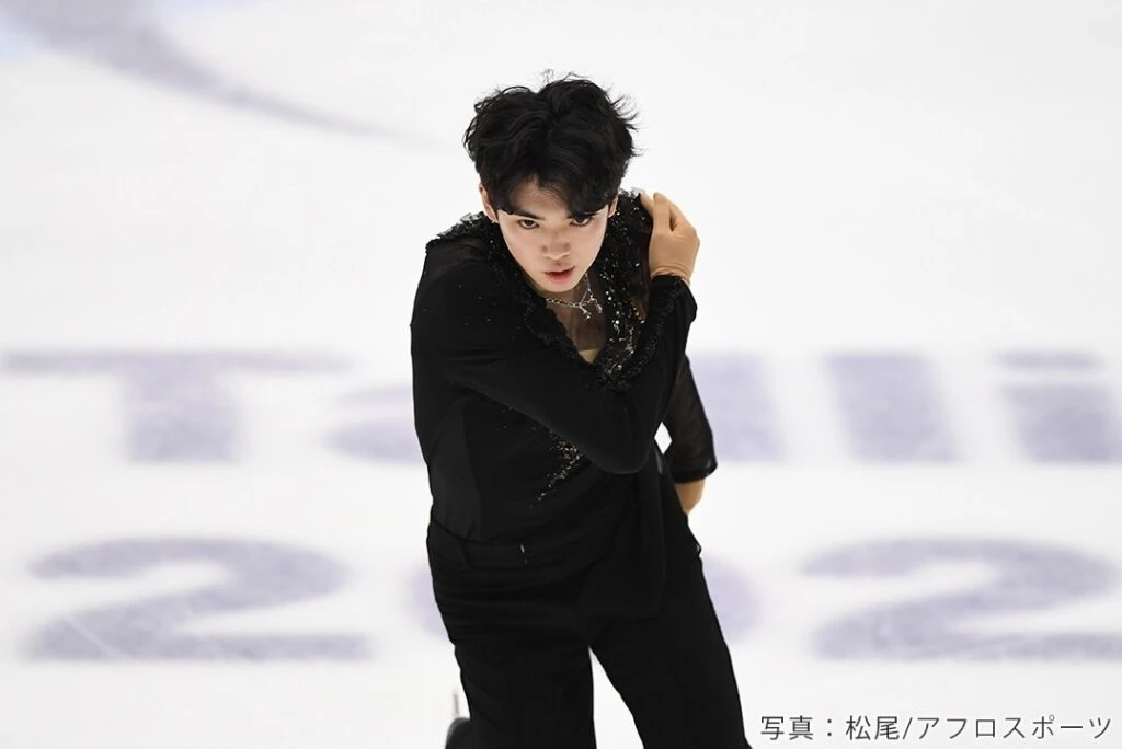 2021-2022シーズンのショートを披露するチャ・ジュンファン