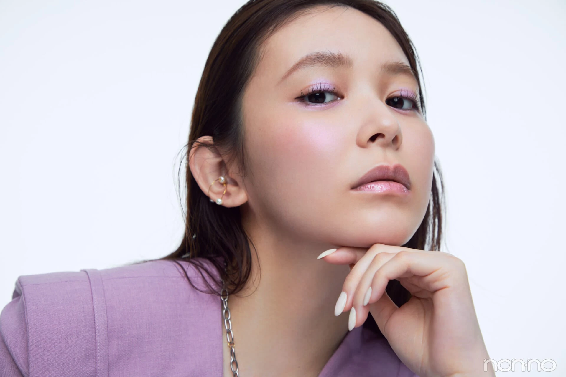 久間田琳加の2026年春新作リップYSL BEAUTYのアザーカット