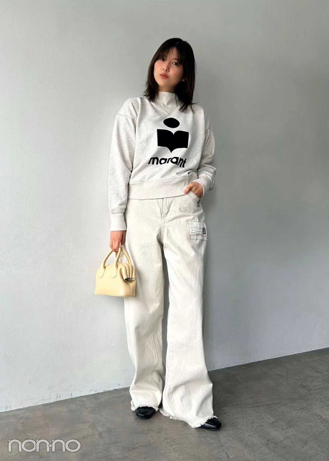 渡邉理佐のアウターなし私服カット
