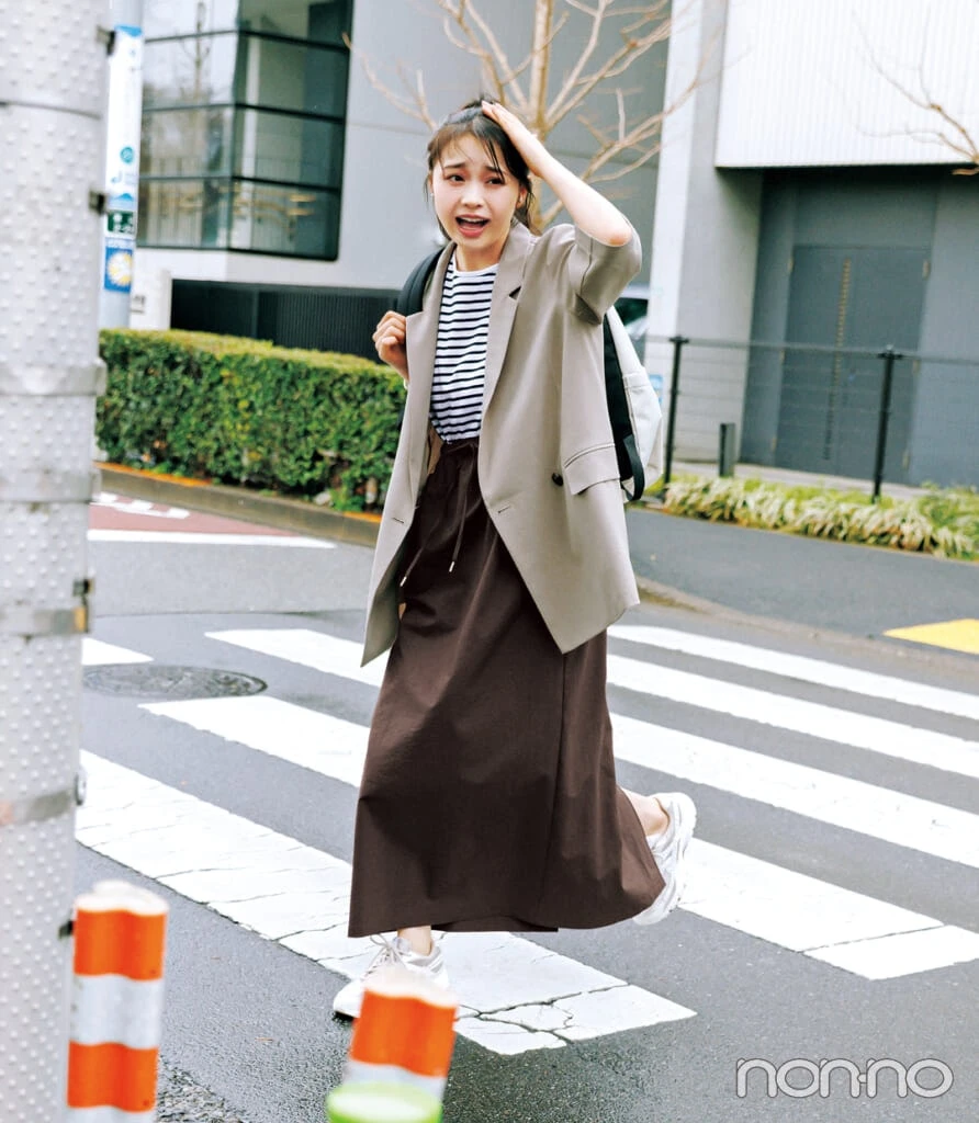 32度 くもりのち晴れの日の服装