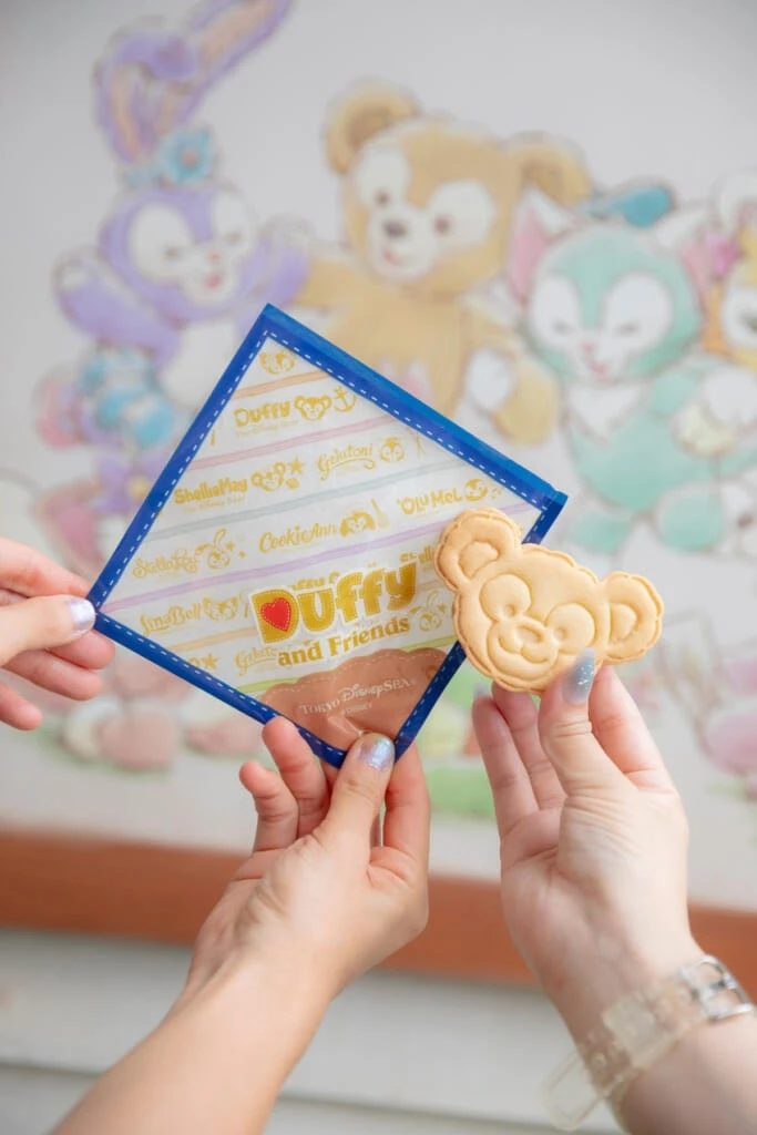 ダッフィークッキーサンド キャラメルクリーム