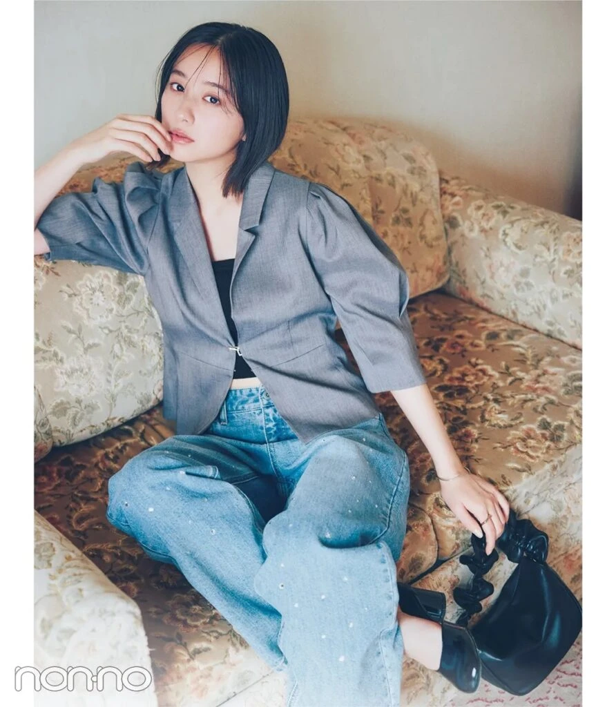 堀田真由の大学生1週間コーデ、木曜日のジャケットスタイル