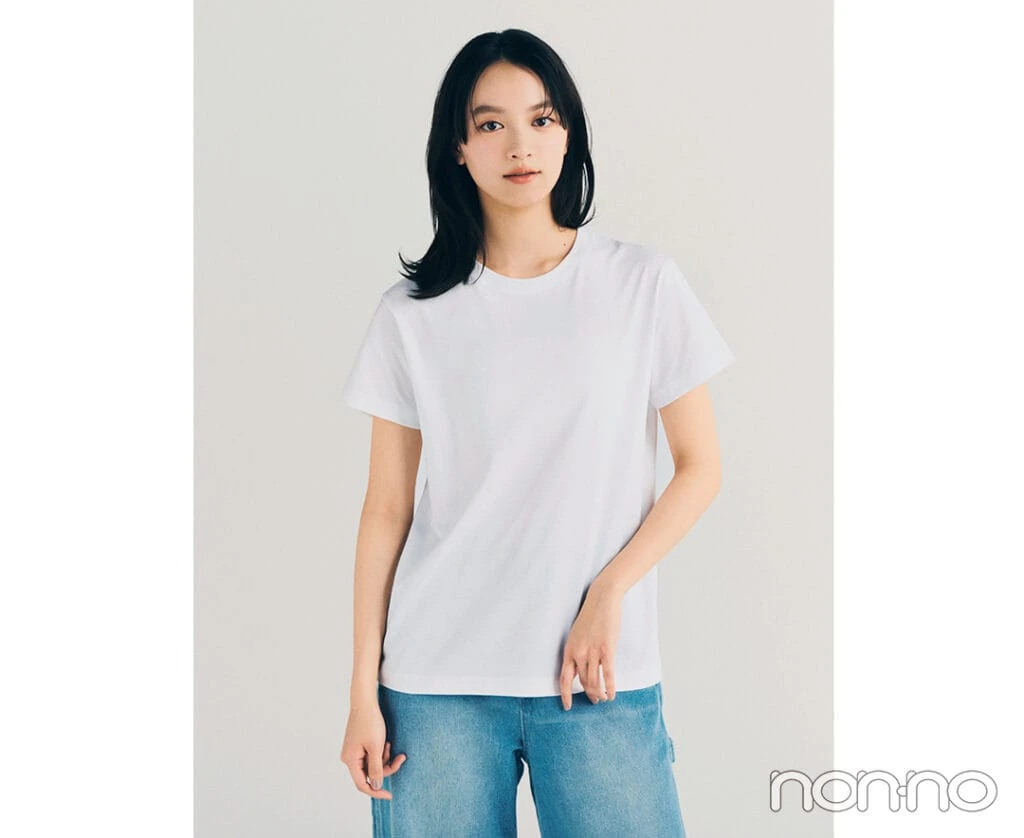 無印良品 婦人 天竺編みクルーネック半袖Tシャツの着用写真