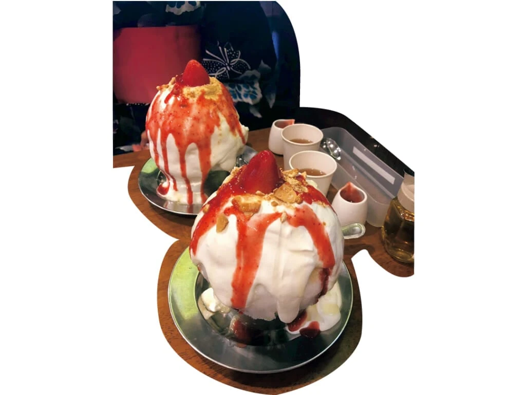 浴衣を着てレトロ喫茶でかき氷
（大学3年）