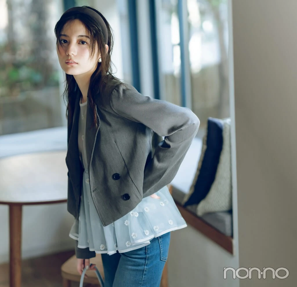 小坂菜緒の春ジャケットモデルカット8
