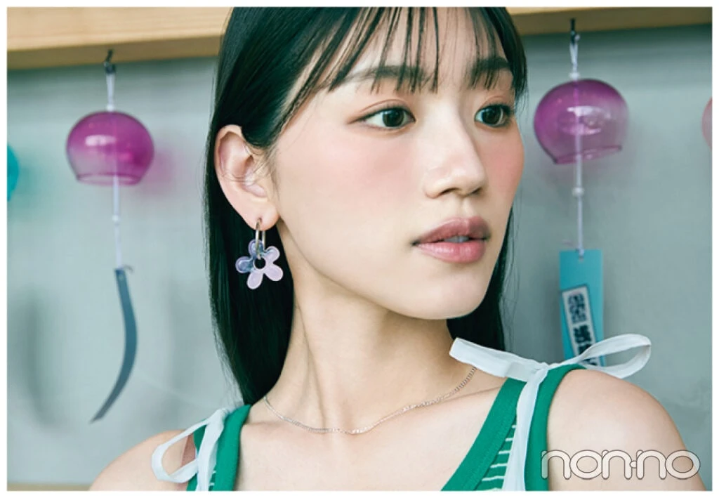 佐々木美玲の花火大会コーデヘアスタイル&アクセサリー