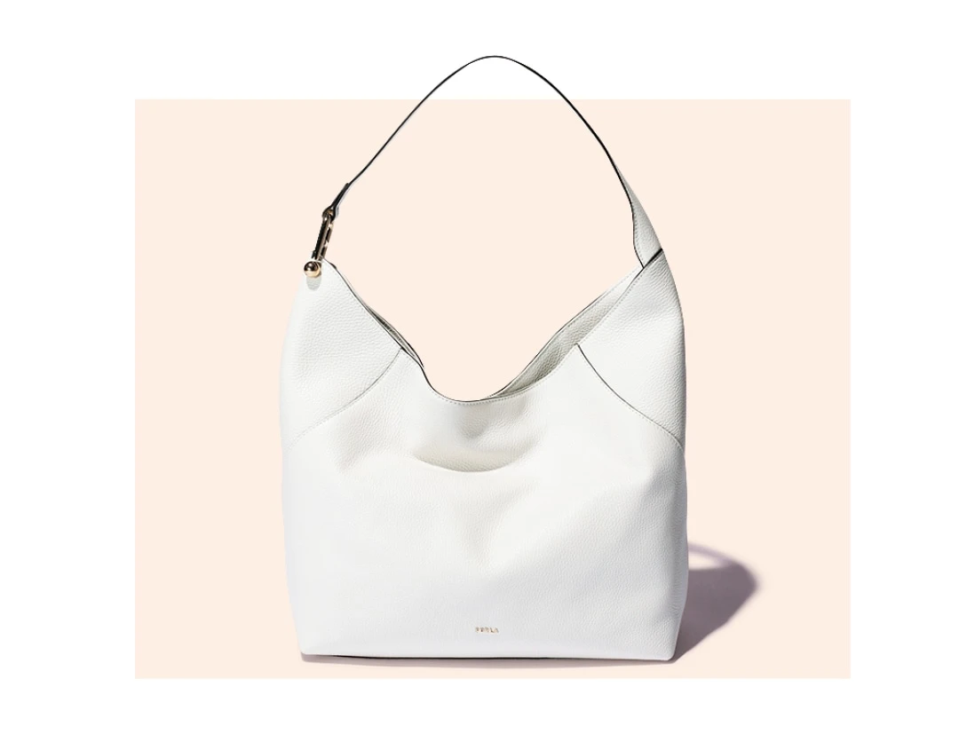 おすすめブランド通学バッグ　フルラのFurla Lara ショルダーバッグ M