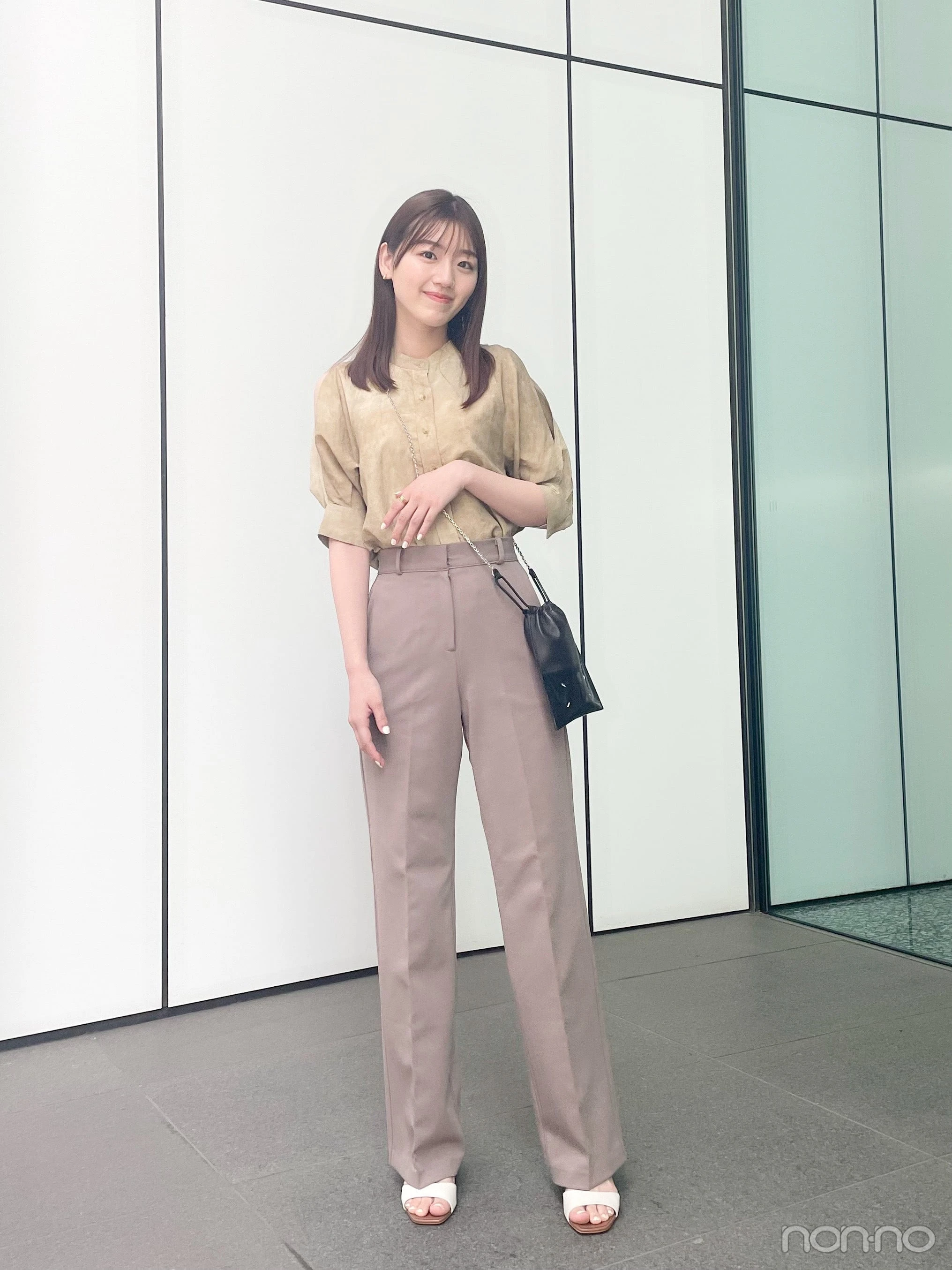 ノンノモデル・佐々木美玲の私服全身写真