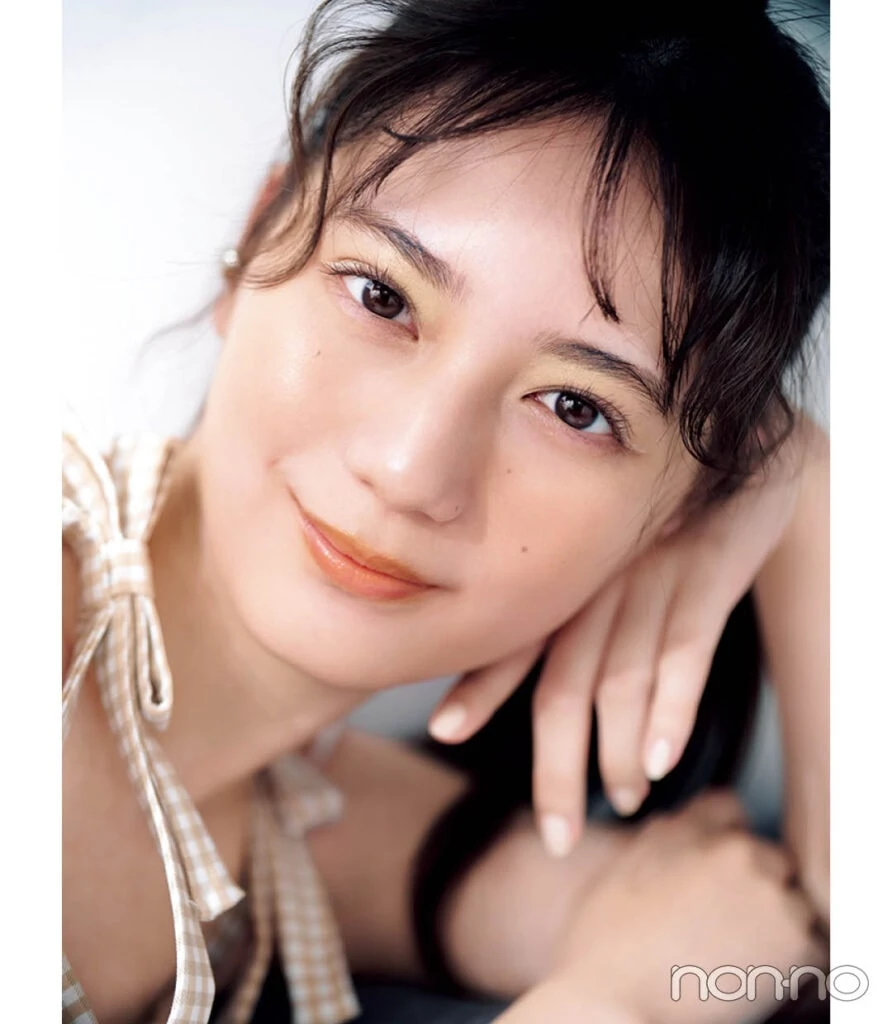 小坂菜緒のこさかなの琥珀糖メイクモデルカット3-2