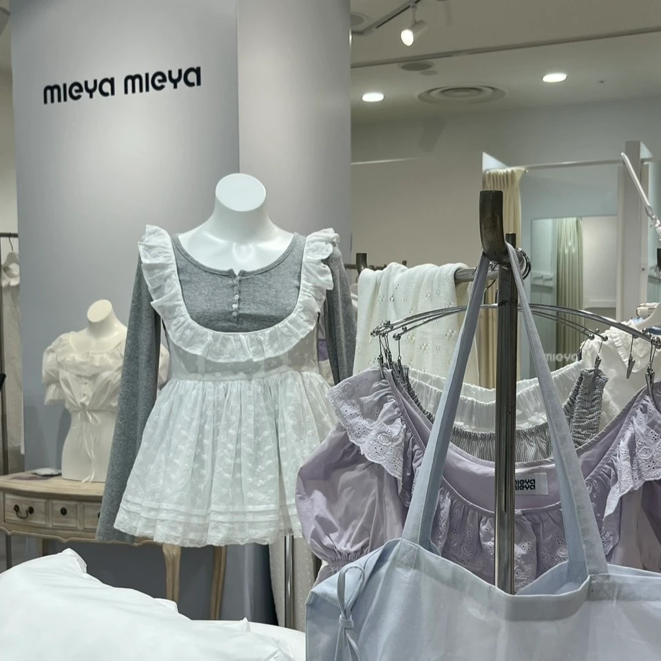 2026年5月3日～5月7日にLUMINE SHINJYUKU 2にて【mieya mieya】のポップアップの店内の様子。