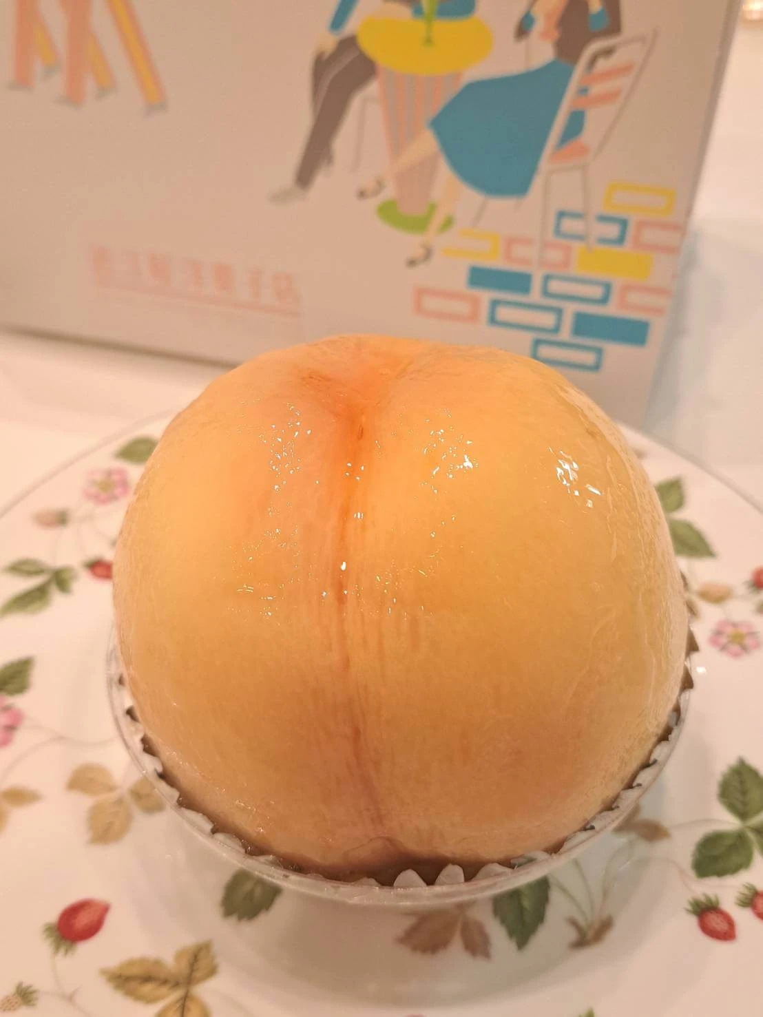 近江屋洋菓子店 もも 外見
