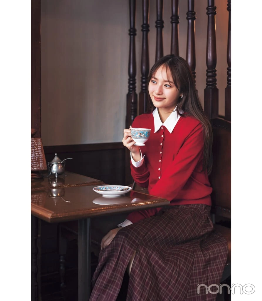 加藤栞のの純喫茶に行く時のコーデ