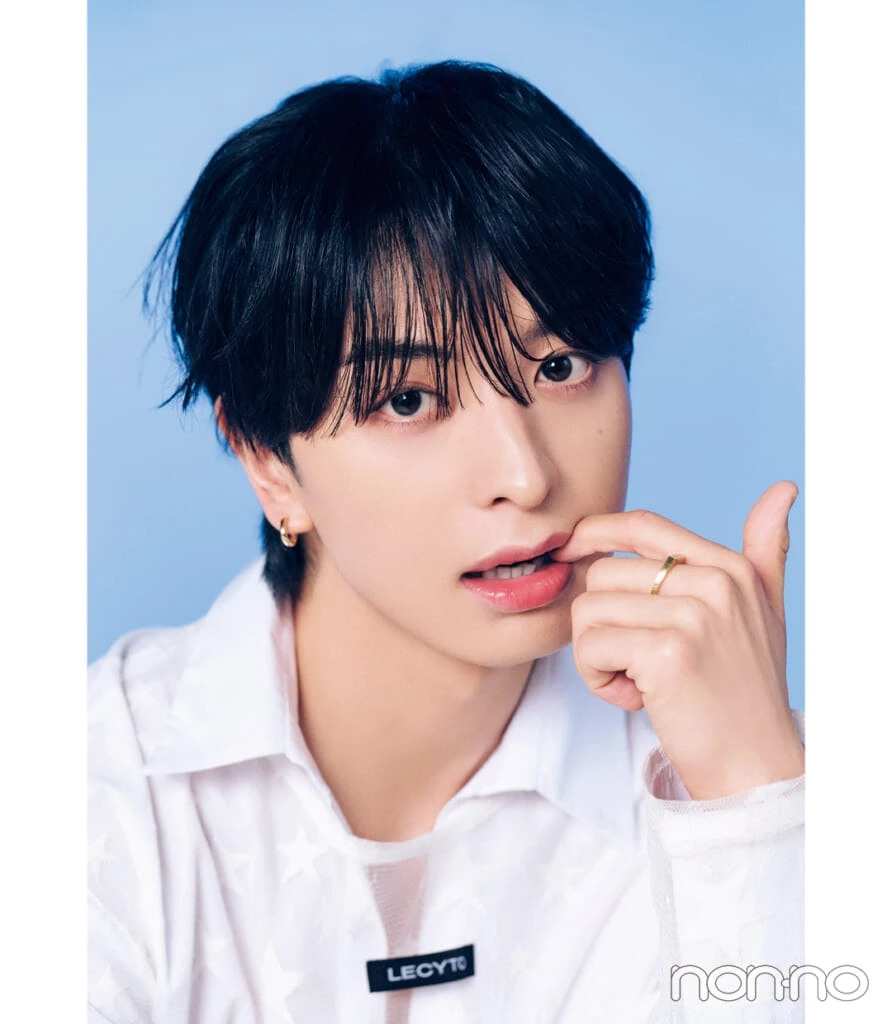 ジューシーカラーのリップをつけた木村慧人（FANTASTICS）