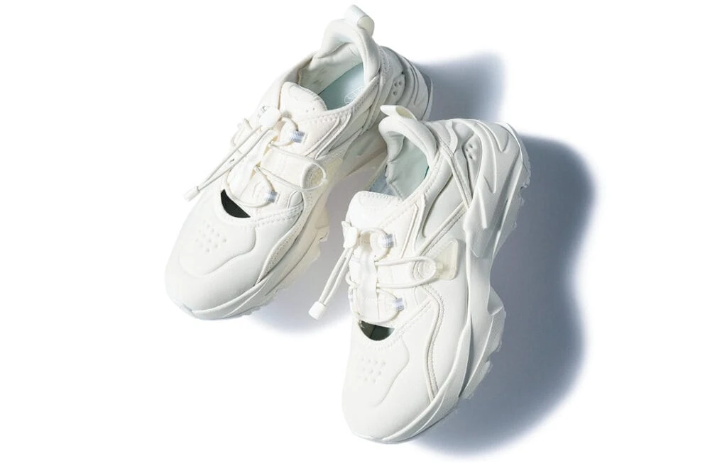 PUMAオーキッド サンダル スニーカー
Warm White