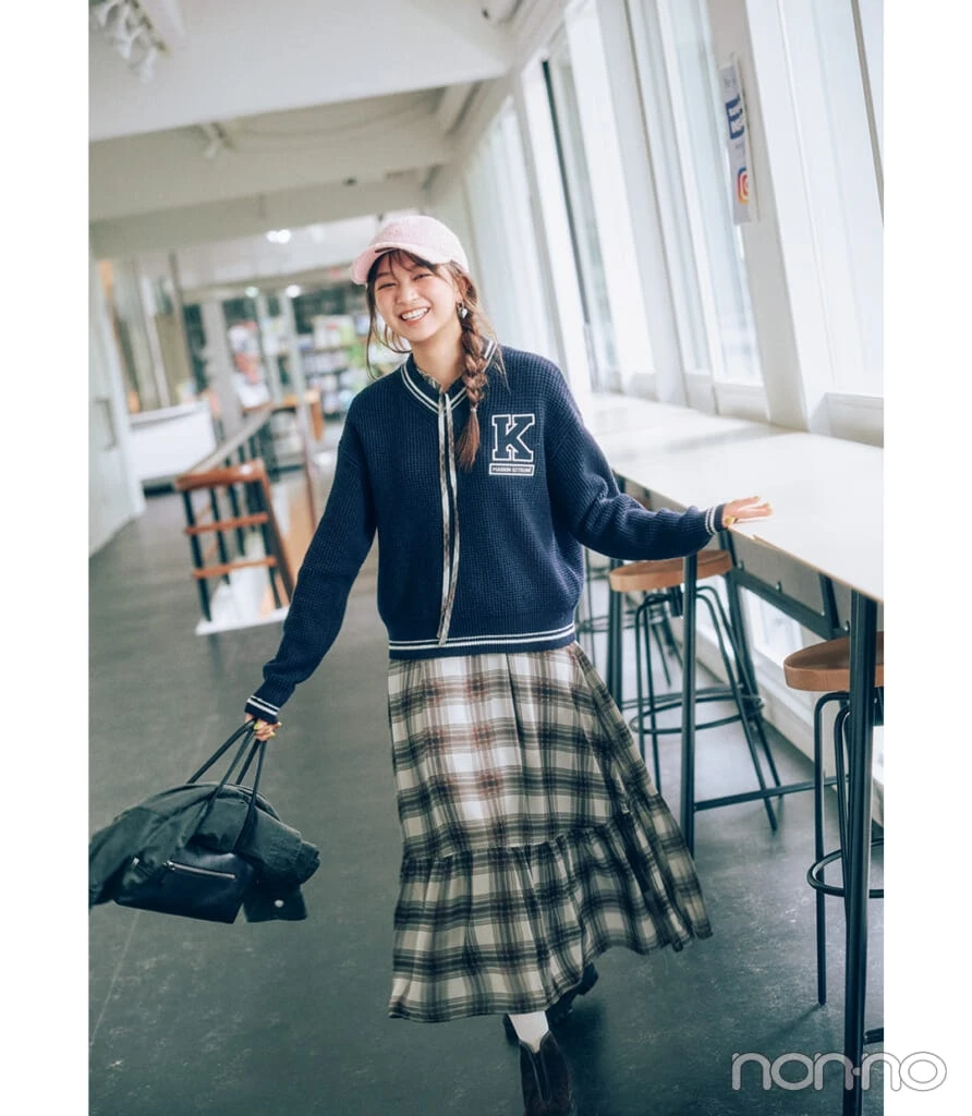 佐藤和奏のフリルつきチェック柄ワンピワンピコーデ3