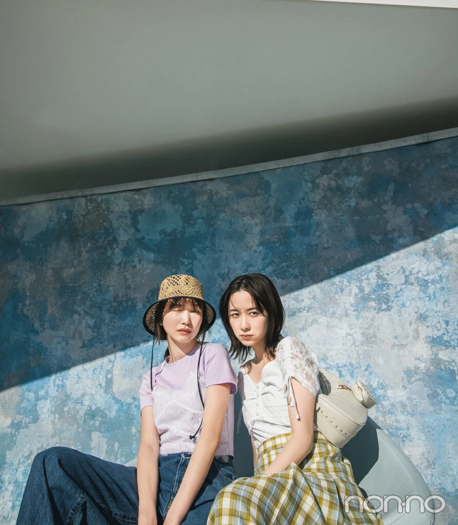 レースTシャツを着た岡本夏美と堀田真由4