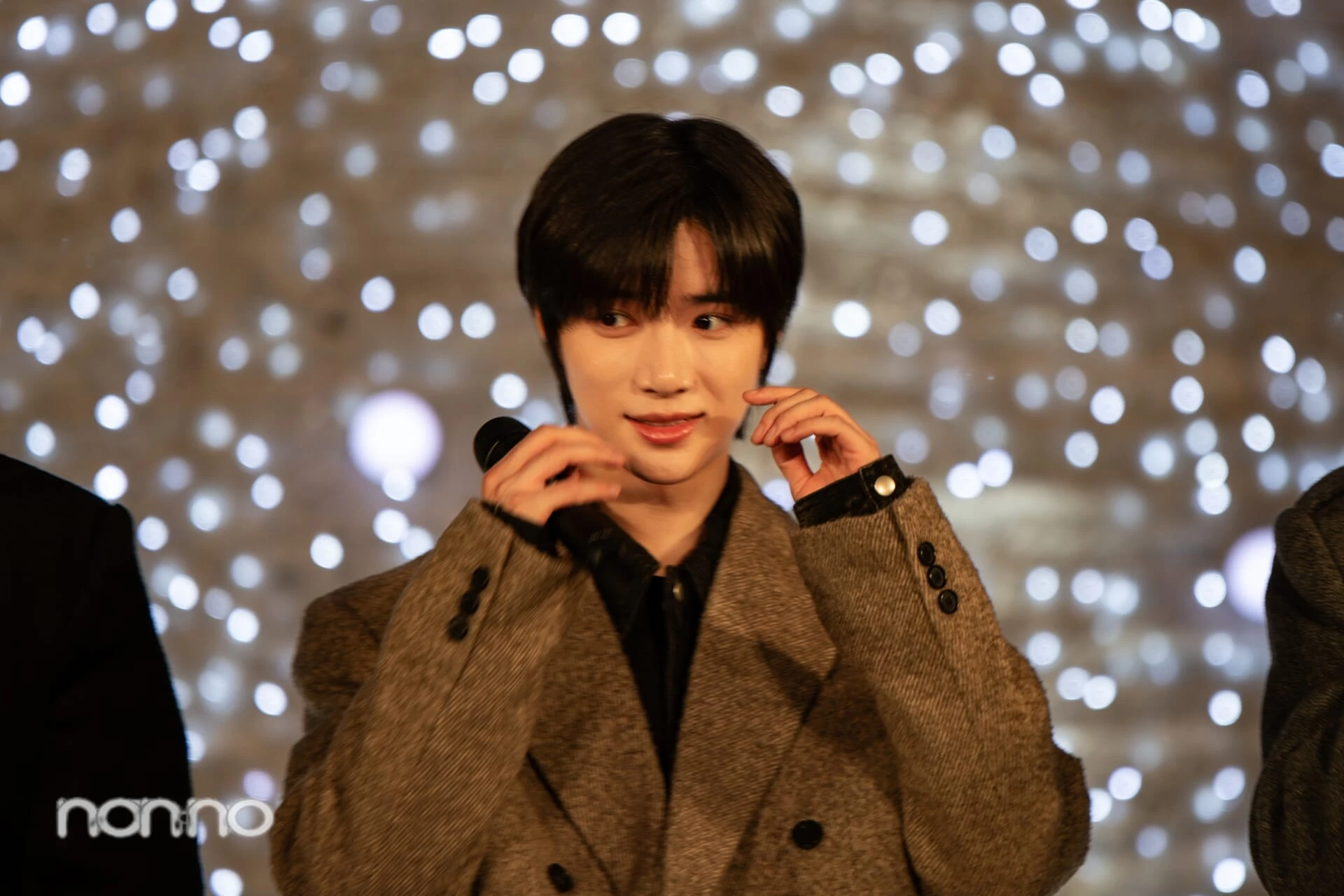 TOMORROW X TOGETHER (トゥモローバイトゥギャザー、TXT)BEOMGYU(ボムギュ)とイルミネーション