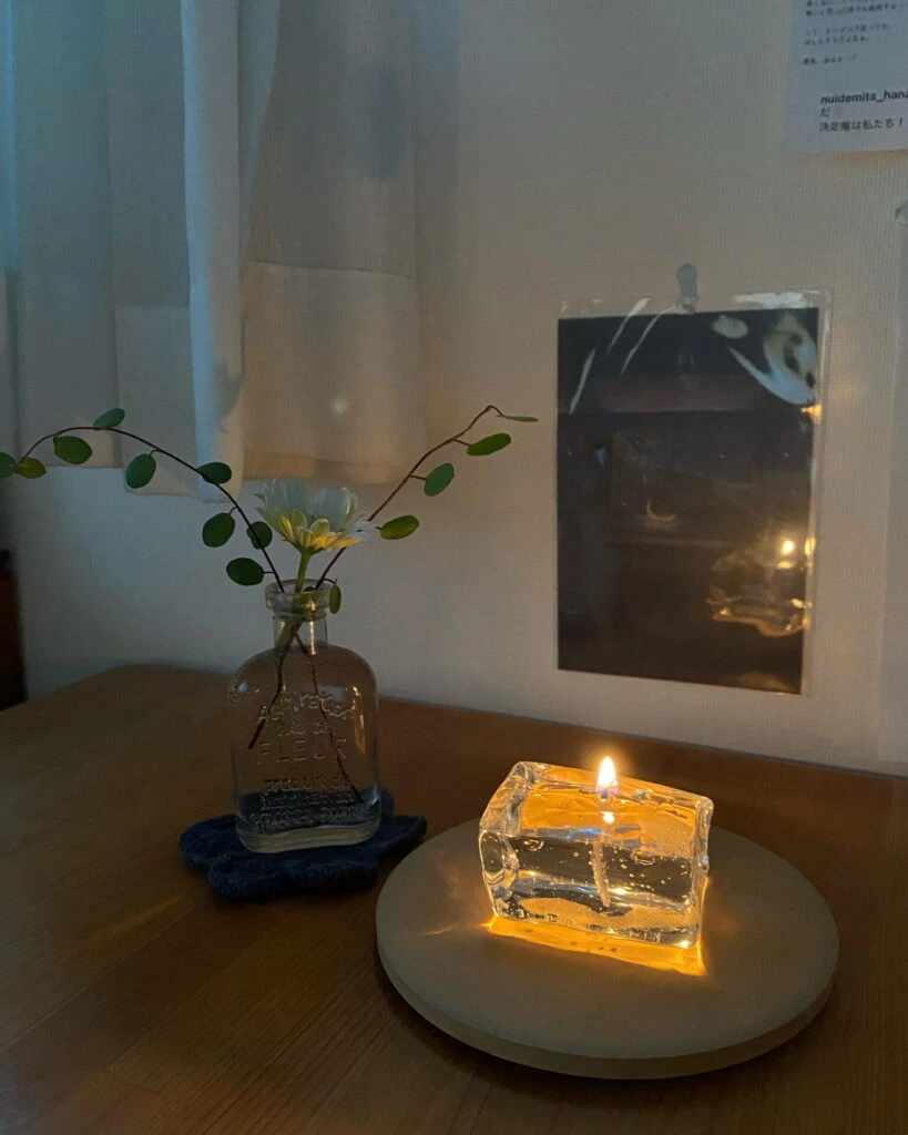 『1/f candle』の「氷のキャンドル」