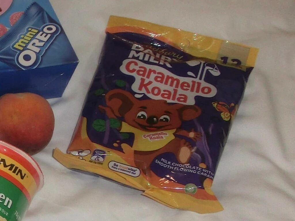 コアラのイラストがプリントされたパッケージのチョコレート