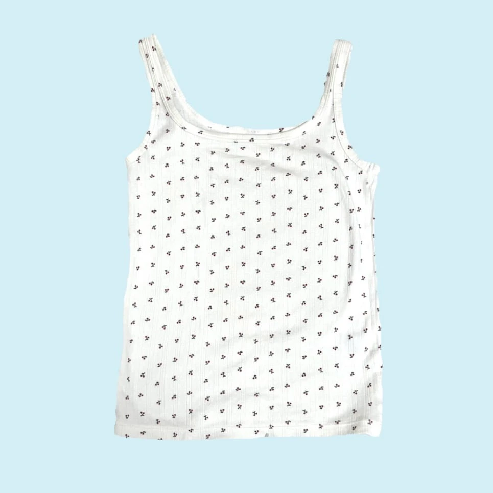 UNIQLO ポインテールタンクトップ カラー: 01 OFF WHITE