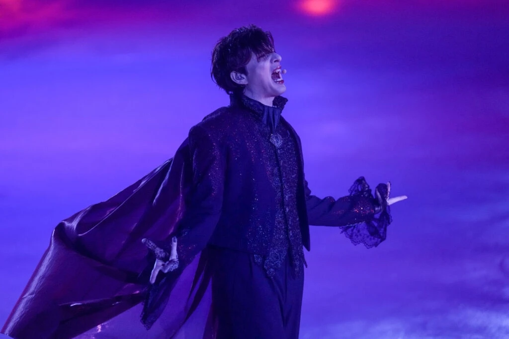 「ファンタジー・オン・アイス2025」で『ダンス オブ ヴァンパイア』を披露する城田優さん