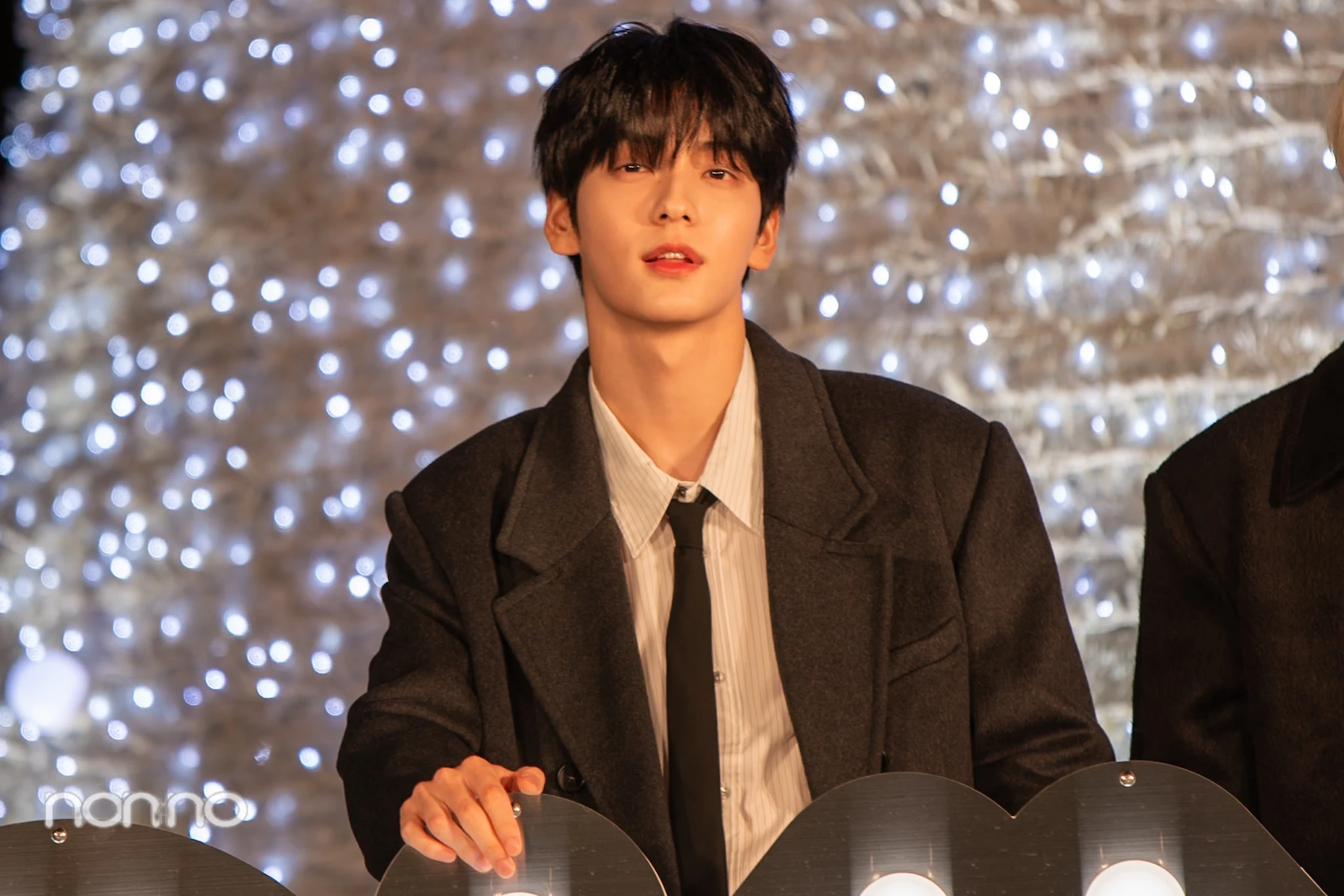 TOMORROW X TOGETHER (トゥモローバイトゥギャザー、TXT)SOOBIN(スビン)とイルミネーション