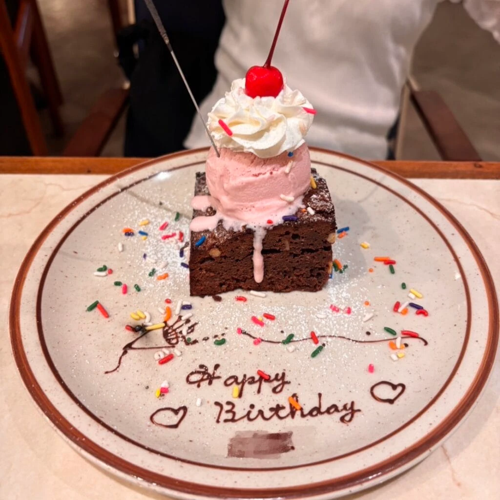 ホットチョコレートブラウニー(¥913)
