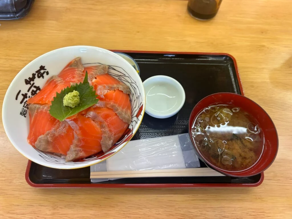 入道先：海鮮丼