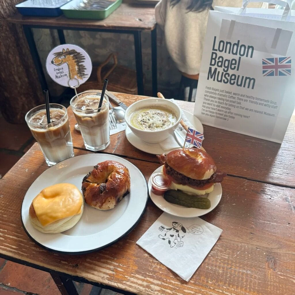 韓国ロンドンベーグルミュージアムで食べたもの、ベーグル・スープ・カフェラテ
