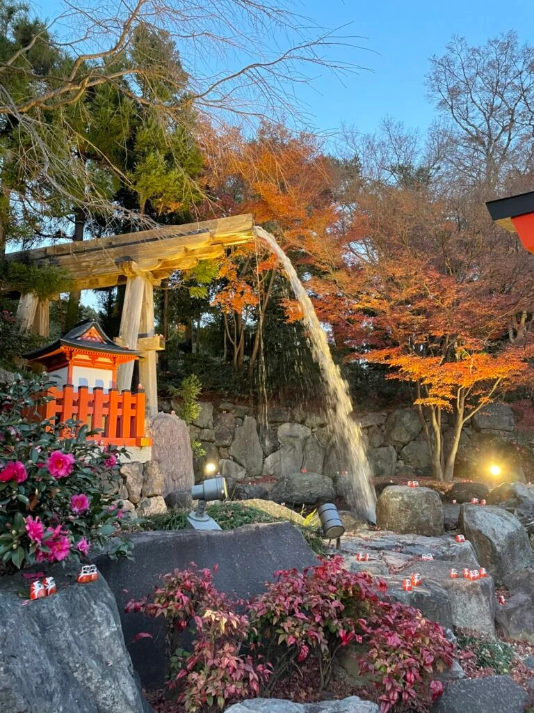 勝尾寺　夕方　滝