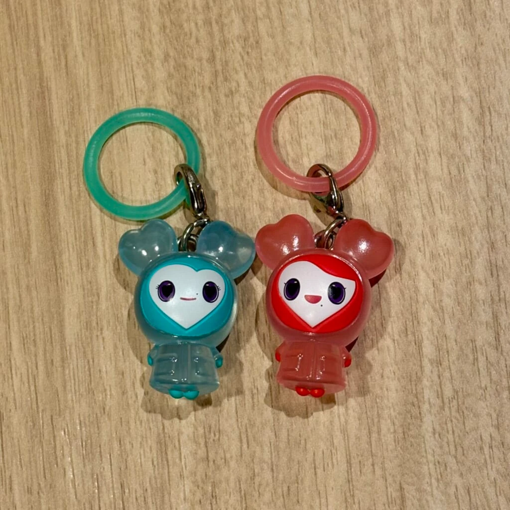 ミブリ―とチェンブリーのめじるしアクセサリー