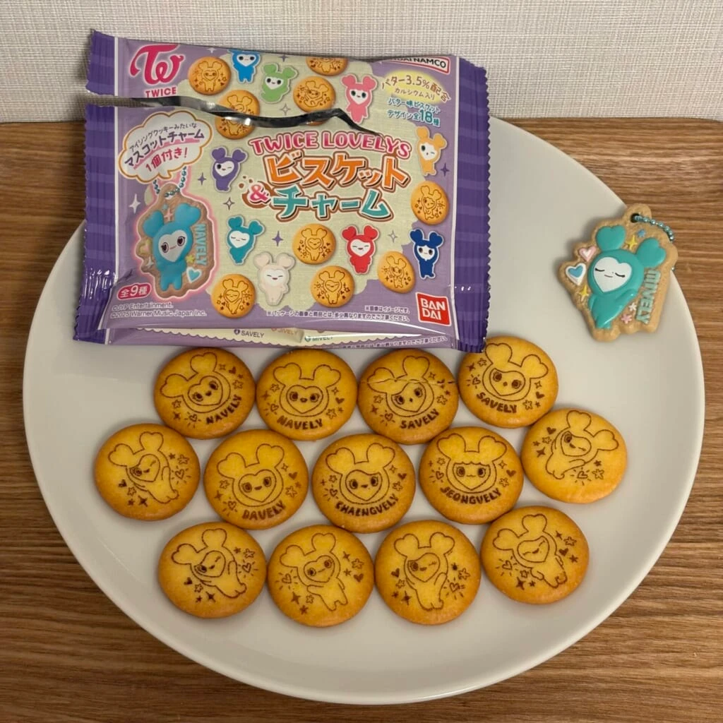 TWICEコラボ第2弾のビスケット