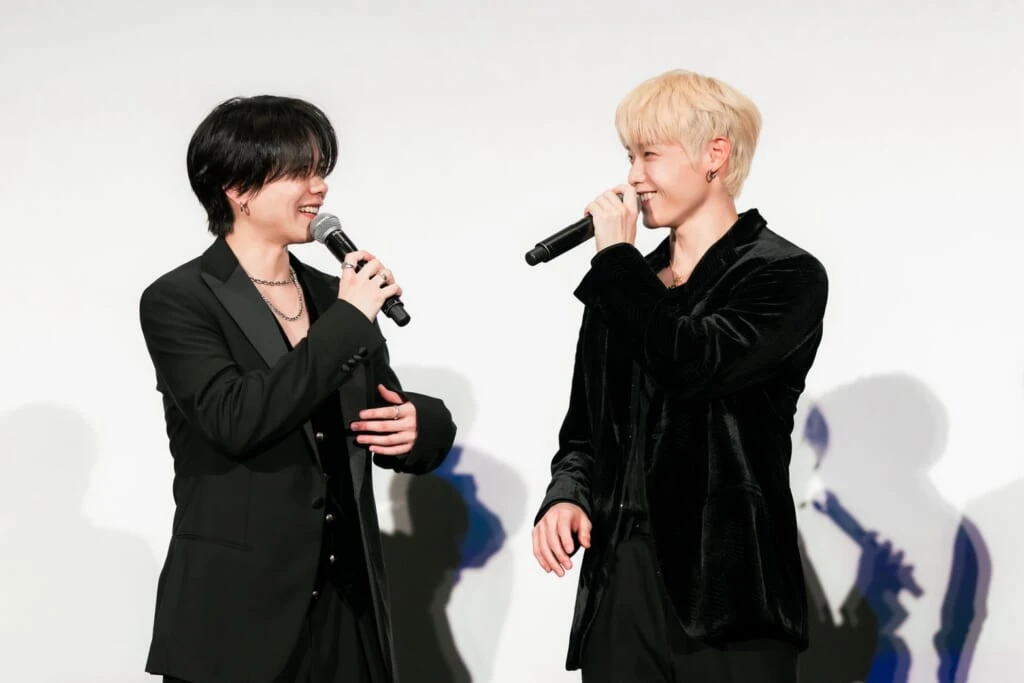 INIドキュメンタリー映画完成披露試写会の木村柾哉と藤牧京介