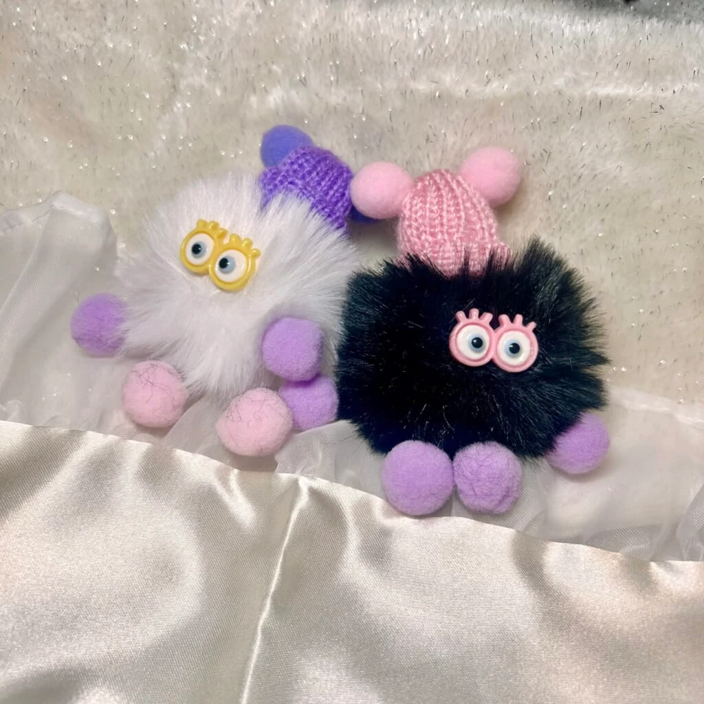 ポンポンモンスター
お揃い
色違い
キーホルダー
マスコット