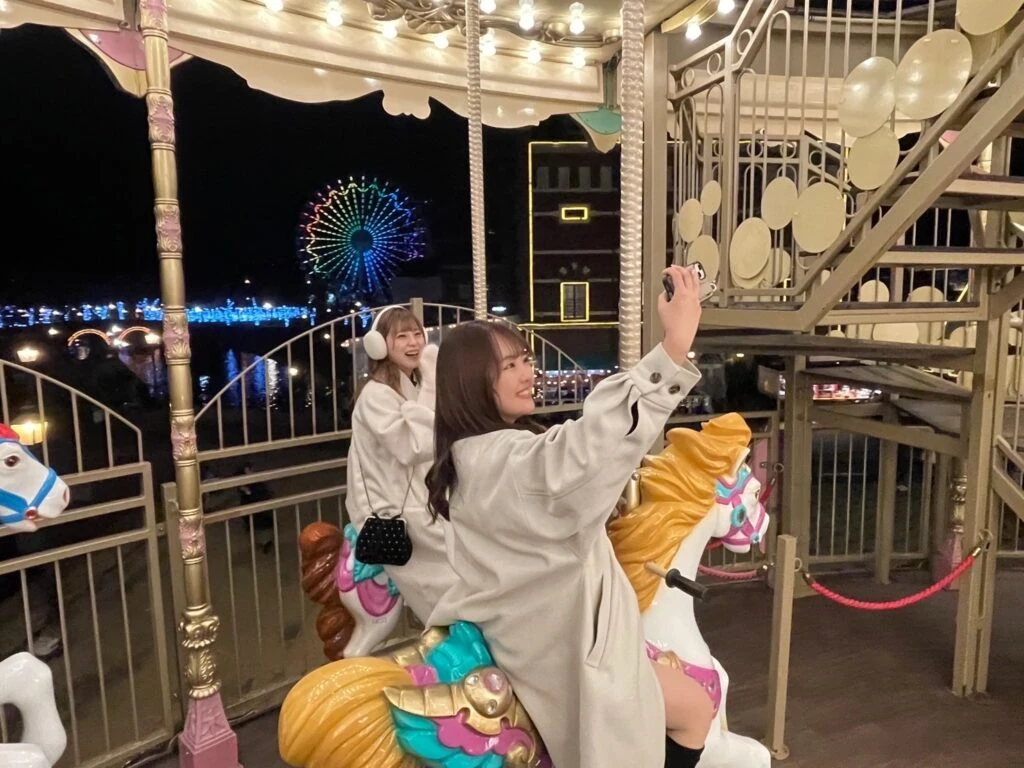 ハウステンボスのメリーゴーラウンド「スカイカルーセル」搭乗シーン