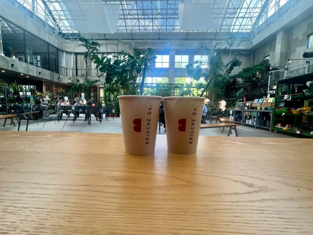久屋大通庭園フラリエ:green room内でいただくコーヒー
