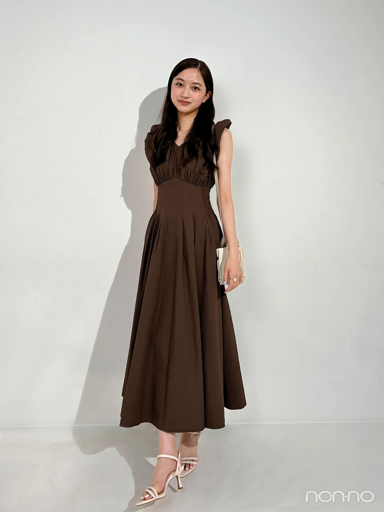 ノンノモデルの夏私服佐藤和奏の全身コーデ
