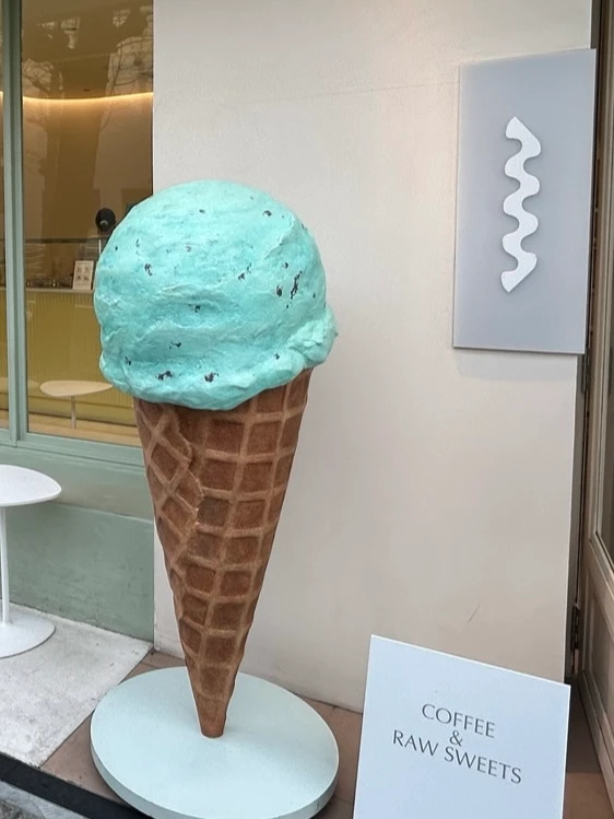 大きいアイスのオブジェが目印です♡